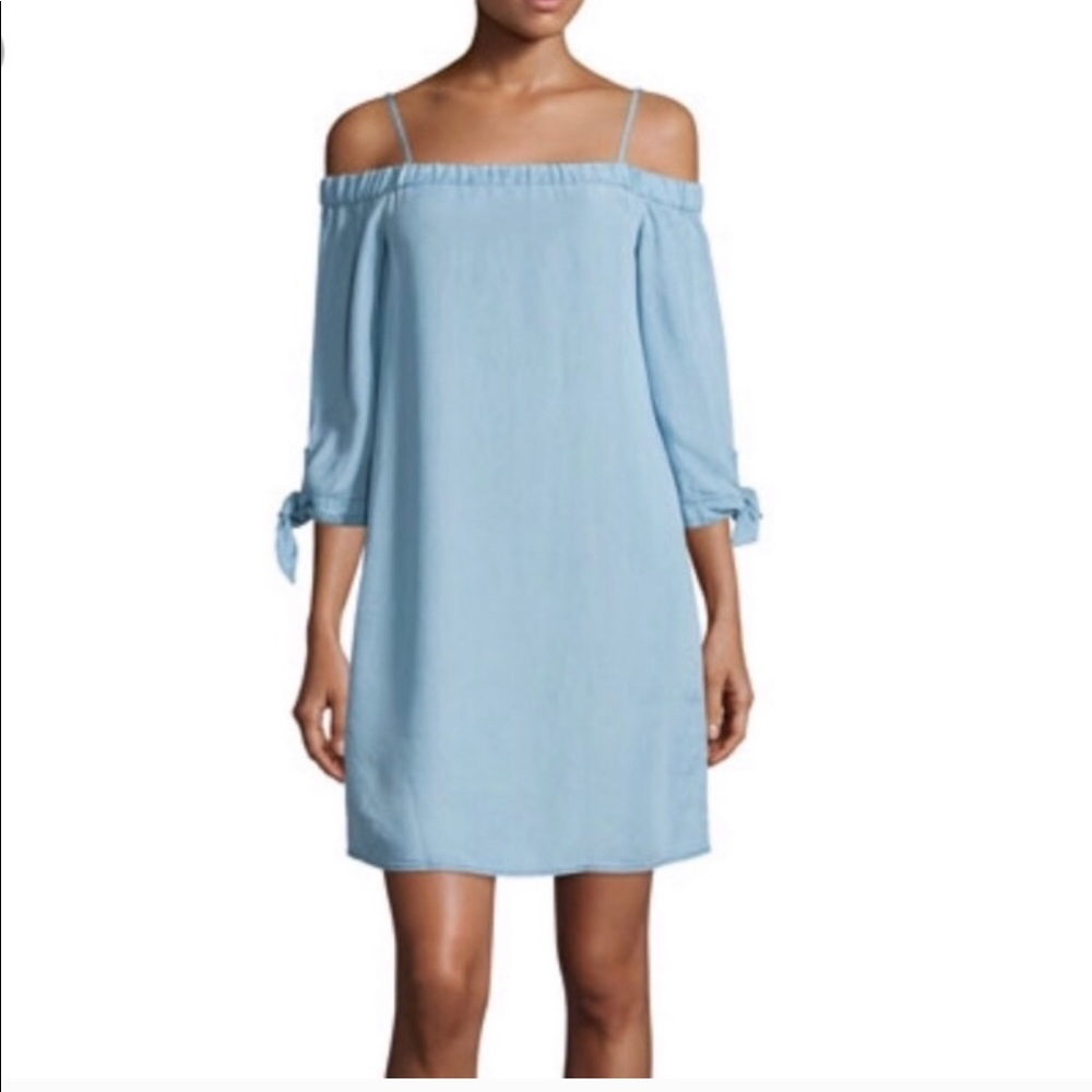 Ella Moss off the shoulder mini dress Size M.